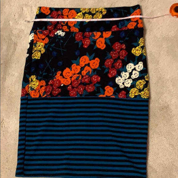 Jupe Crayon LuLaRoe Cassie Taille 3XL - Imprimé Floral Bleu Marine/jaune - Neuf étiqueté